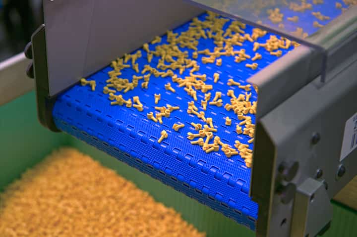 LEGO Starts Scaling e-Methanol in Plastic Production